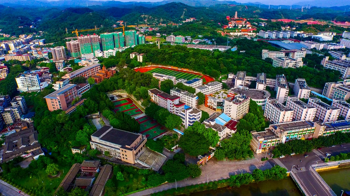 房地产专业航空拍摄（楼盘、小区全景） 工程航空拍摄（工地进度、项目全景） 婚礼航空拍摄（户外婚礼航拍） 活动航空拍摄（演唱会、赛事、庆典） 风景航空拍摄（景区、自然景观） 农业航空拍摄（农田监测、作物航拍）